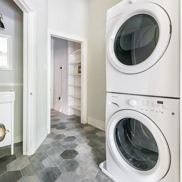 Richmond Fan District 4 Unit Apartment Makeover