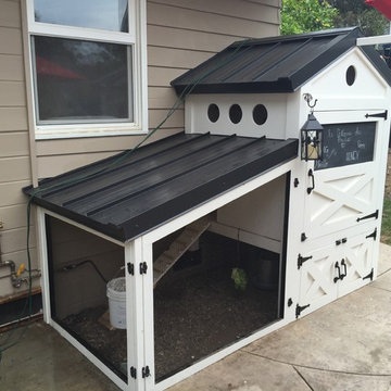 Delux Chicken Coop
