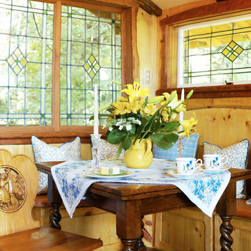 Heidi's Treehouse Chalet