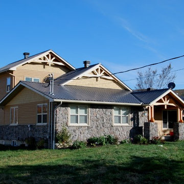 Timber frame bungalow renovation, Gatineau Hills