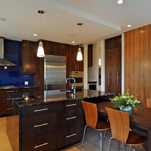 New Modern House by Bruce