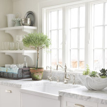kitchen pulls/knobs