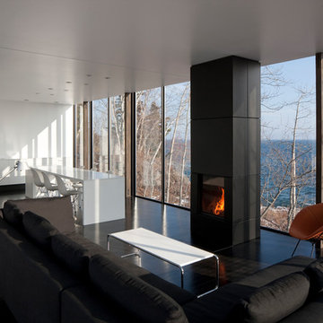 Weekend House
