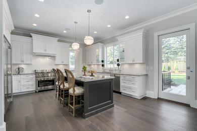 Elegant kitchen photo in Vancouver