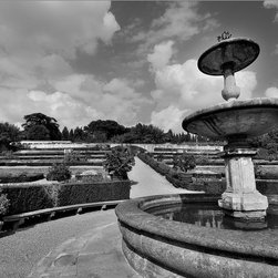 Landscaping Mediterranean Style - Outdoor Fountains And Ponds