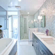 Beach house bathroom