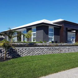 Premier Retaining Wall in Charcoal Blend - Products