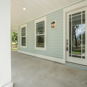 Coastal Style Home for Narrow Lot  in Watermans Bluff, Yulee FL