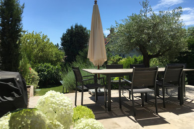 Cette photo montre une terrasse méditerranéenne.