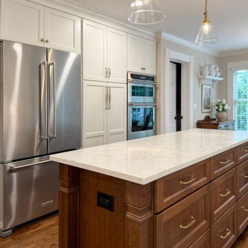 Deer Park Kitchen, Bar, & Powder Room
