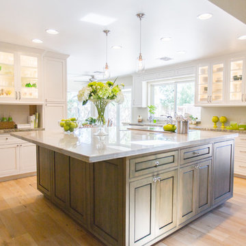 Lola's Timeless Kitchen
