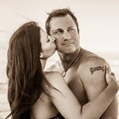 April N Travis Youngs foto