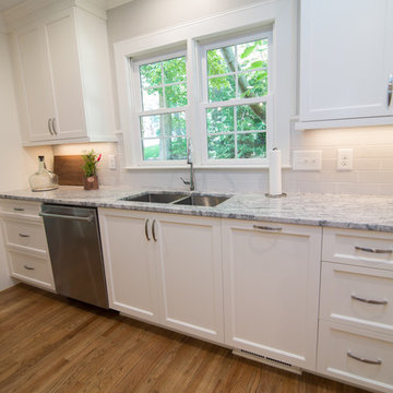 A Fresh new kitchen and keeping room for a 1980's Atlanta Home