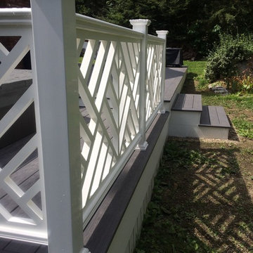 Cohasset- Deck with Hot Tub