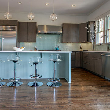 Kitchen Island - Silvermist Accent