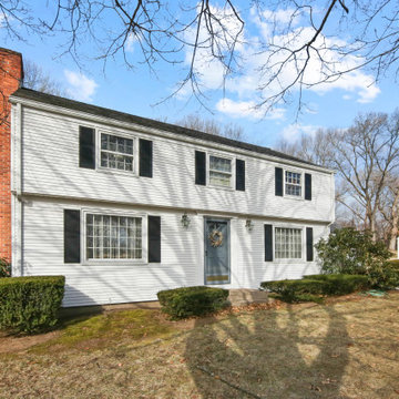 251 Buttonball Ln, Glastonbury, CT 06033