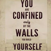 Simone Devereux's photo