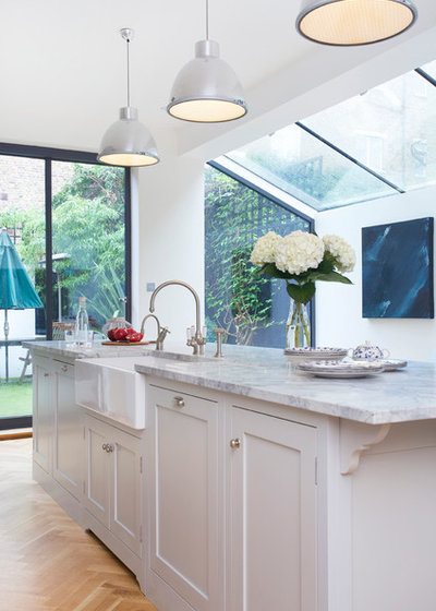 Traditional Kitchen by Charlie Kingham | London