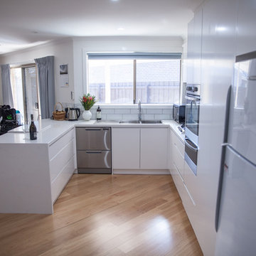 Contemporary White Kitchen