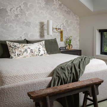 Hilltop Hideaway