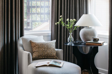 Bedroom - transitional bedroom idea in Chicago