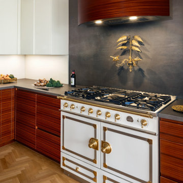A Sculpted Kitchen in Warm Woods