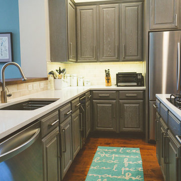 Gray Cabinets Transform a Texas Kitchen