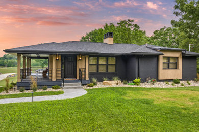 Exterior home idea in Cleveland