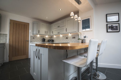 Design ideas for a contemporary kitchen in Devon.