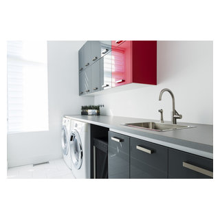 Ross house - Modern - Laundry Room - Montreal - by Clinic Design