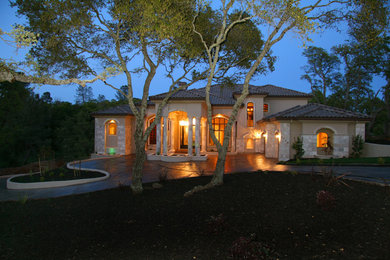 Tuscan exterior home photo in Sacramento