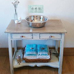 Mueble de ba&ntilde;o shabby chic - Bathroom Vanities And Sink Consoles