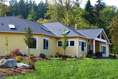 Inspiration for a craftsman exterior home remodel in Seattle