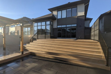 Inspiration for a deck remodel in Ottawa