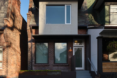 Exterior home photo in Toronto