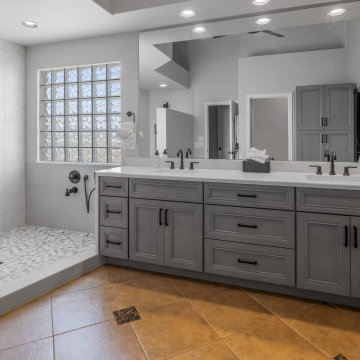 Barbara & Gary's Master Bathroom Overhaul