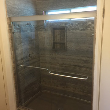 Tubs/ Showers