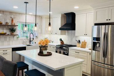 Kitchen - kitchen idea in San Diego