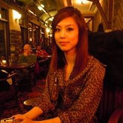 Julia Zeng's photo