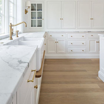 White Kitchen Cabinets