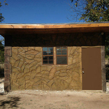 Shed/Well House