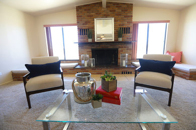 Home design - transitional home design idea in Phoenix