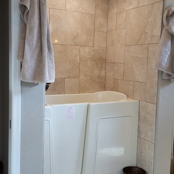 Aspen Ave-Kitchen & Master Bath Remodel