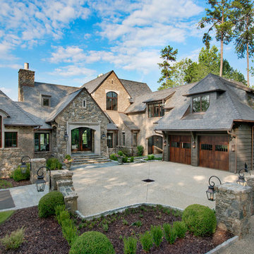 Traditional Mountain Roost