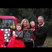 Theresa Lowe's photo