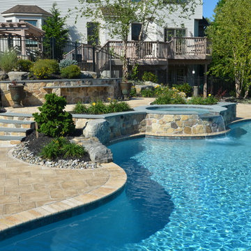 Mediterranean Free Form Swimming Pool with Spa