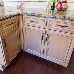 Dynasty Anson Cocoa Coffee - Kitchen Cabinetry