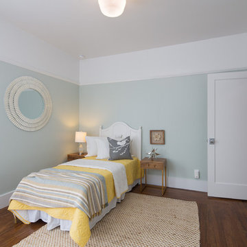 Hamptons-inspired casual/chic restoration of a grand Glenview Craftsman