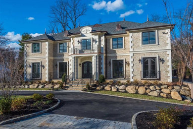 Example of a transitional exterior home design in New York