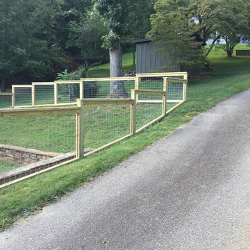 Hog Wire Fences